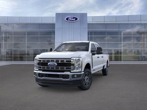 New 2025 Ford F250 XLT image 2