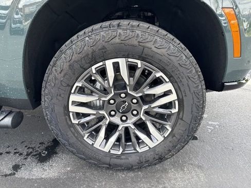 New 2026 Chevrolet Tahoe Z71 w/ Z71 Off-Road Package AWD/4WD image 9