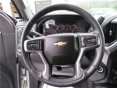 Used 2021 Chevrolet Silverado 2500 LT w/ Convenience Package image 25