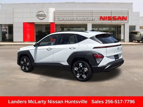 Used 2025 Hyundai Kona SEL FWD image 6