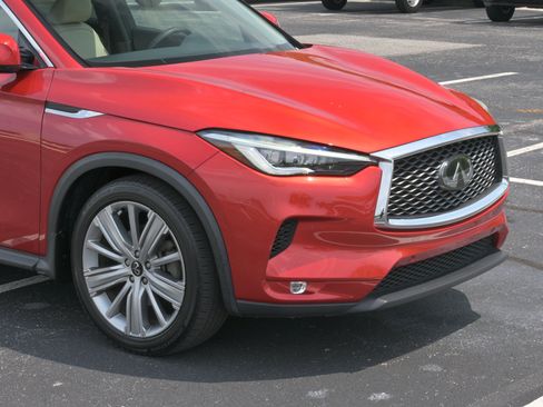 Used 2020 INFINITI QX50 Sensory w/ Proactive Package AWD/4WD image 32