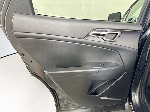 Used 2024 Kia Sportage LX image 24