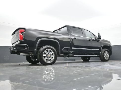 New 2026 Chevrolet Silverado 2500 High Country w/ High Country Premium Package AWD/4WD image 44