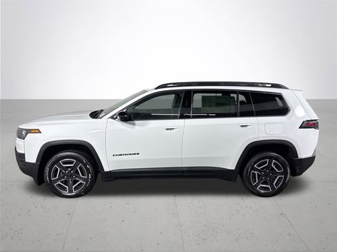 New 2026 Jeep Cherokee Laredo image 9