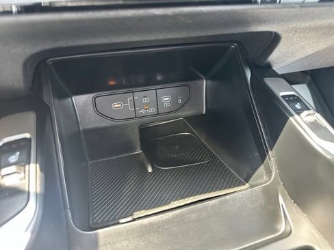 Used 2025 Kia Sorento S w/ Panoramic Sunroof Package FWD image 46