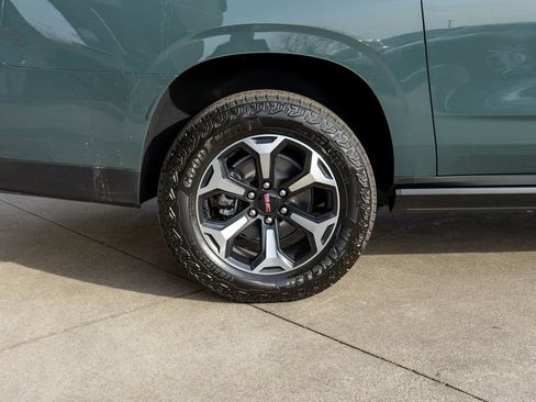 New 2026 GMC Yukon XL AT4 w/ AT4 Premium Package AWD/4WD image 35