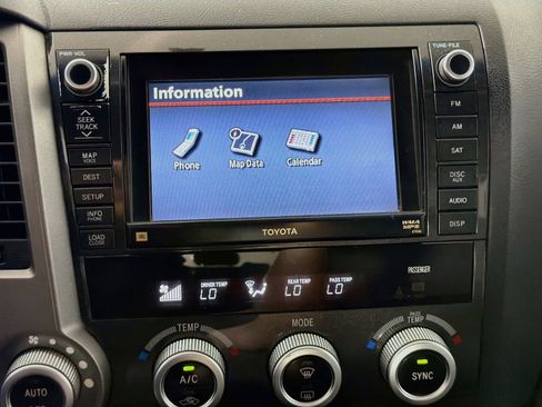 Used 2011 Toyota Sequoia Limited AWD/4WD image 16
