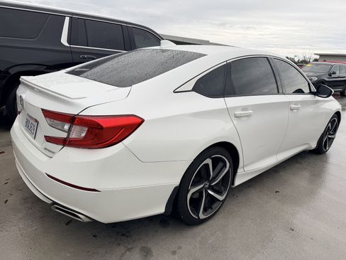 Used 2019 Honda Accord Sport image 6