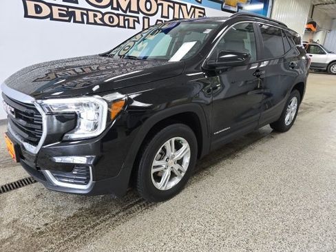 Used 2022 GMC Terrain SLE w/ Driver Convenience Package AWD/4WD image 1