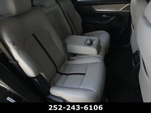 Used 2024 MAZDA CX-90 Plug-In Hybrid w/ Preferred AWD/4WD image 41