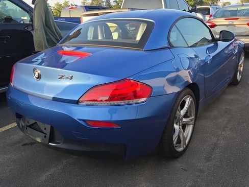Used 2016 BMW Z4 sDrive28i RWD image 2