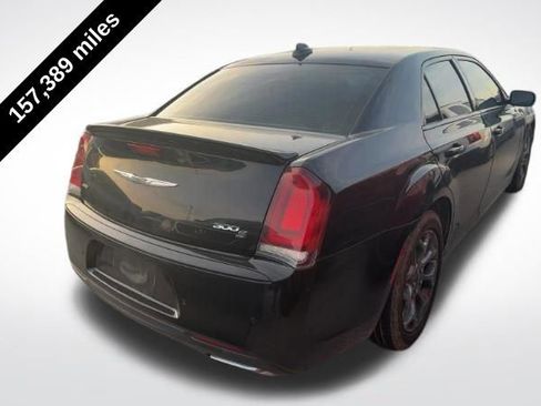 Used 2017 Chrysler 300 S w/ 300S Premium Group AWD/4WD image 2