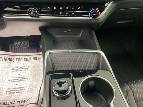 New 2026 Chevrolet Equinox LT w/ LPO, Floor Liner Package image 17