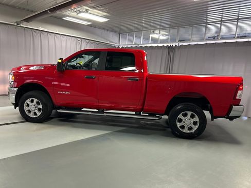 Used 2024 RAM 2500 Big Horn w/ Bed Utility Group image 4