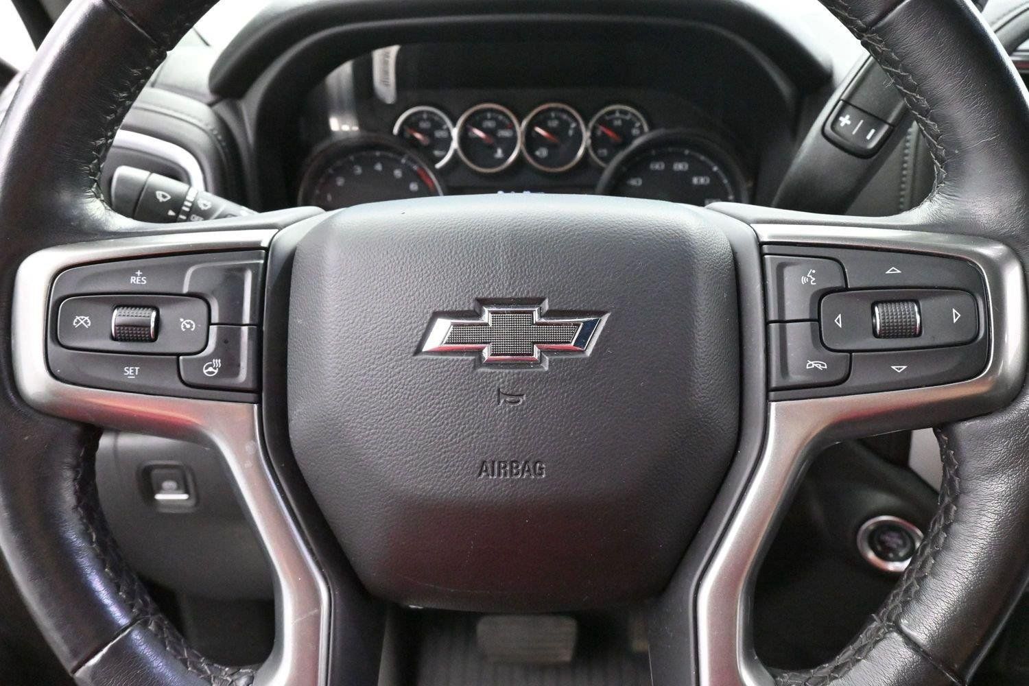 Used 2022 Chevrolet Silverado 1500 RST AWD/4WD image 17