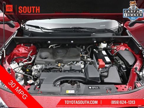 Used 2025 Toyota RAV4 XLE AWD/4WD image 32