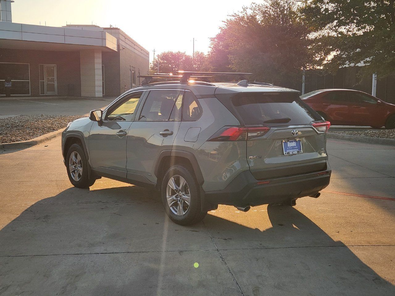 Used 2023 Toyota RAV4 XLE w/ Convenience Package AWD/4WD image 5