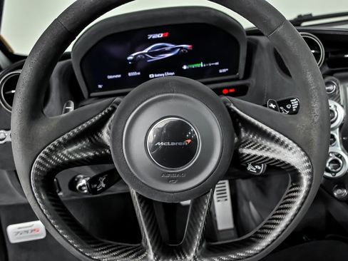 Used 2018 McLaren 720S Performance RWD image 28