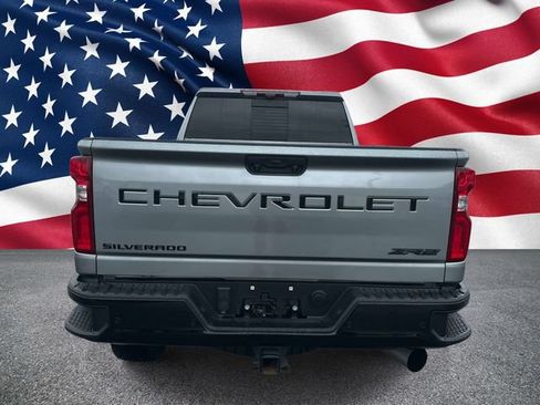 Used 2024 Chevrolet Silverado 2500 ZR2 w/ Technology Package AWD/4WD image 5