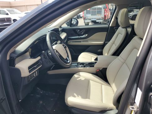 New 2026 Lincoln Corsair Premiere image 12