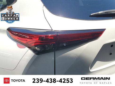 Used 2022 Toyota Highlander L FWD image 16