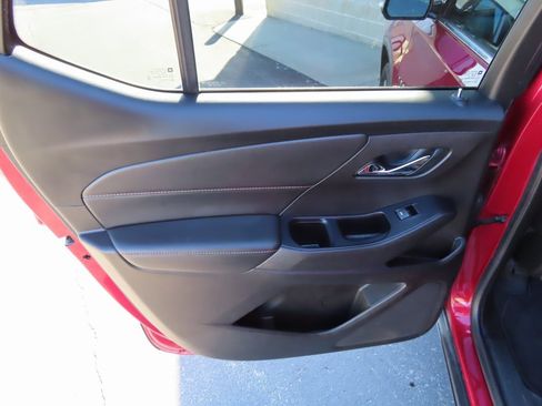 Certified 2019 Chevrolet Traverse LT w/ LT Premium Package image 31