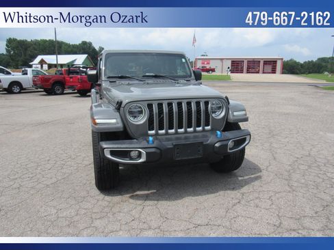 Used 2022 Jeep Wrangler Unlimited Sahara w/ Cold Weather Group AWD/4WD image 22