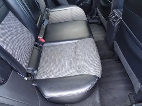 Used 2022 Nissan Rogue Sport SV w/ Technology Package image 6