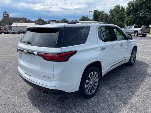 Used 2022 Chevrolet Traverse Premier AWD/4WD image 5