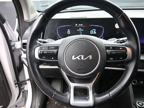 Used 2024 Kia Sportage EX FWD image 20