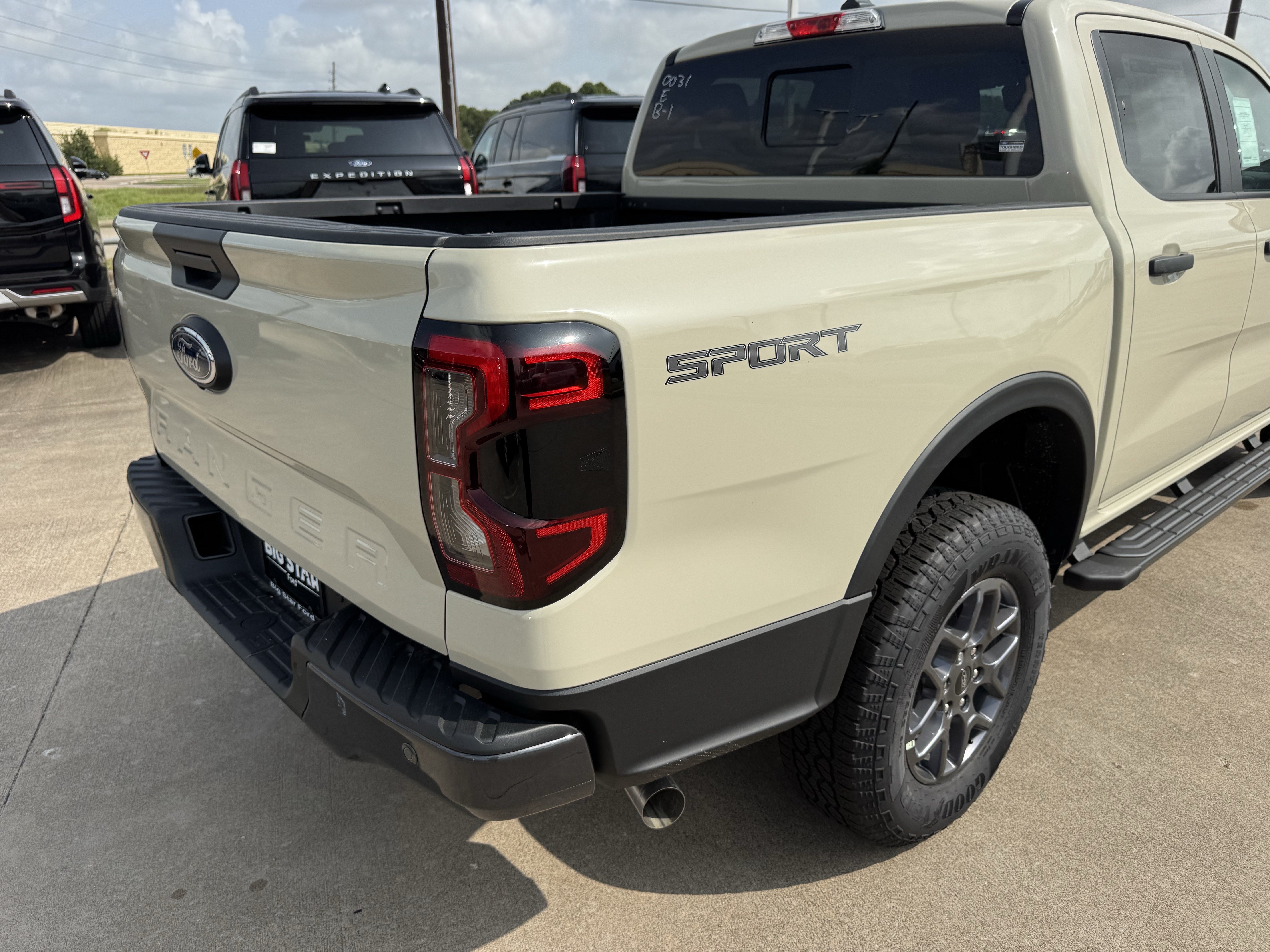 New 2026 Ford Ranger XLT w/ Equipment Group 301A High RWD image 8