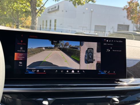 Used 2026 BMW X5 xDrive40i w/ M Sport Package image 26