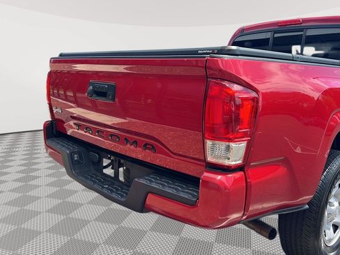 Used 2020 Toyota Tacoma SR w/ SR Convenience Package AWD/4WD image 5