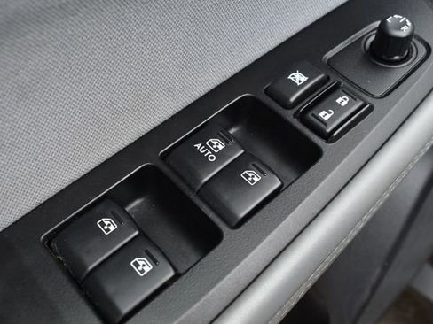 Used 2018 Subaru Outback 2.5i AWD/4WD image 18