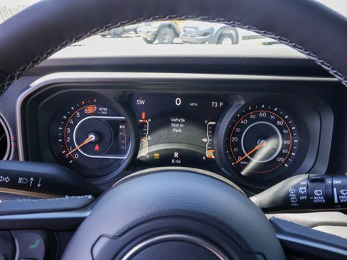 New 2026 Jeep Wrangler Unlimited Rubicon AWD/4WD image 25