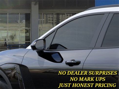 New 2025 Chevrolet Blazer EV LT image 12