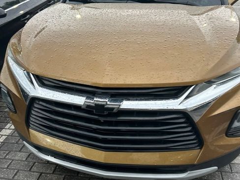 Used 2019 Chevrolet Blazer LT w/ Sound & Technology Package FWD image 4