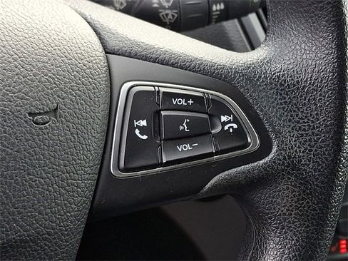 Used 2019 Ford Escape SE image 21