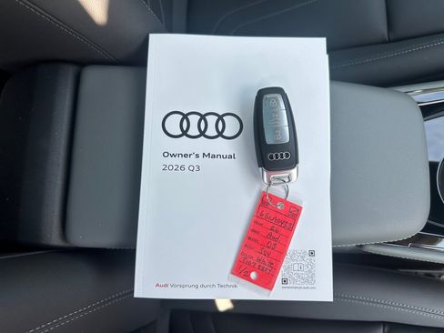 Certified 2026 Audi Q3 quattro 2.0T AWD/4WD image 34