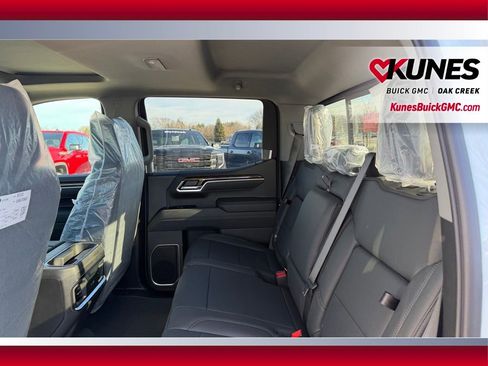 New 2026 GMC Sierra 1500 Elevation w/ Elevation Premium Package image 9