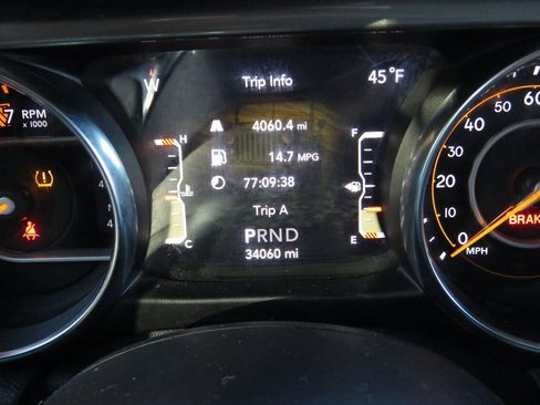 Used 2020 Jeep Wrangler Unlimited Sahara w/ Dual Top Group image 20