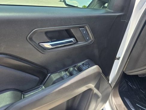 Used 2024 Chevrolet Colorado LT w/ LT Convenience Package III RWD image 12