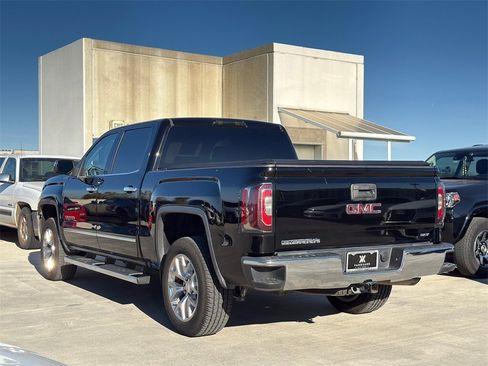Used 2018 GMC Sierra 1500 SLT w/ SLT Premium Package image 9