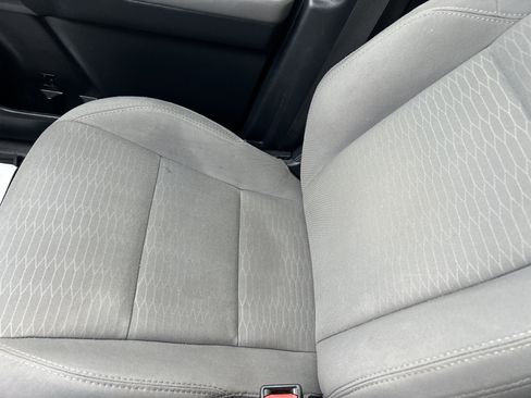 Used 2018 Toyota Tacoma SR5 image 28