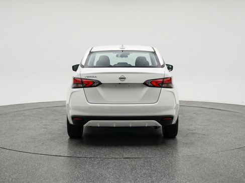 Used 2025 Nissan Versa SV FWD image 7
