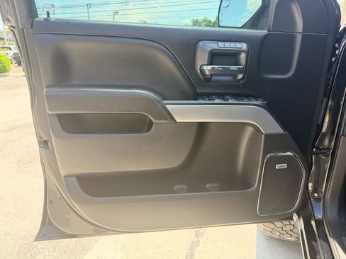 Used 2017 Chevrolet Silverado 1500 LTZ Z71 w/ LTZ Plus Package AWD/4WD image 22