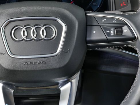 Used 2025 Audi Q7 3.0T Premium Plus AWD/4WD image 11