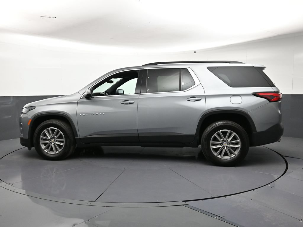Used 2023 Chevrolet Traverse LT AWD/4WD image 2