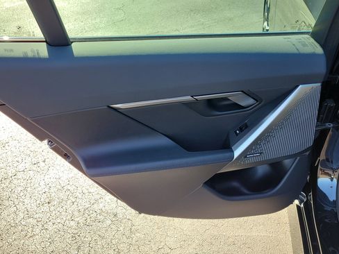 Used 2024 BMW 530i w/ M Sport Package RWD image 9