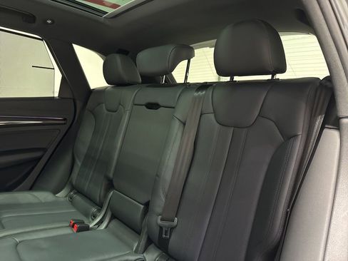 Used 2019 Audi SQ5 Prestige image 37